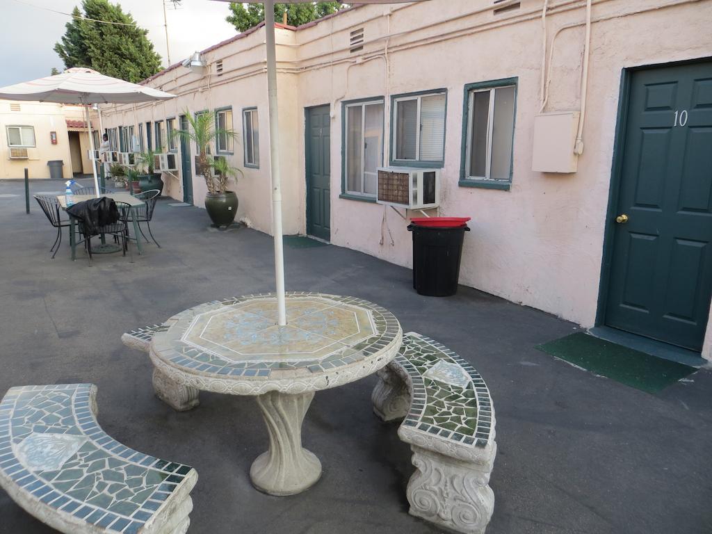 Copacabana Inn - Los Angeles — Photos 1